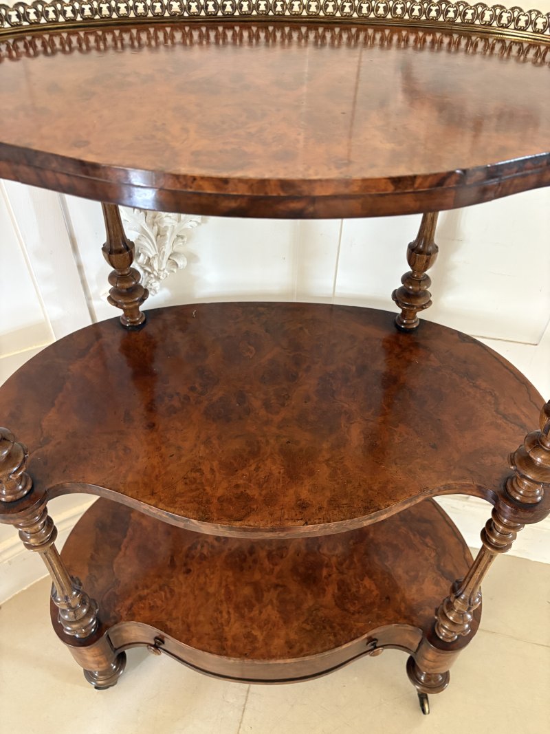 Outstanding Quality Antique Victorian Burr Walnut Serpentine Shaped Whatnot - Image 17